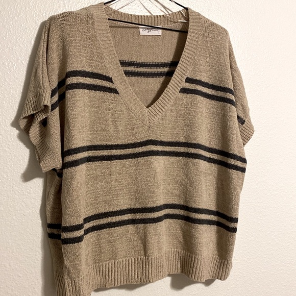 Carly Jean Los Angeles “Rhea” Sweater - Picture 3 of 5